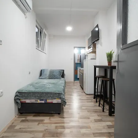 Apartman Vukelic 1 *